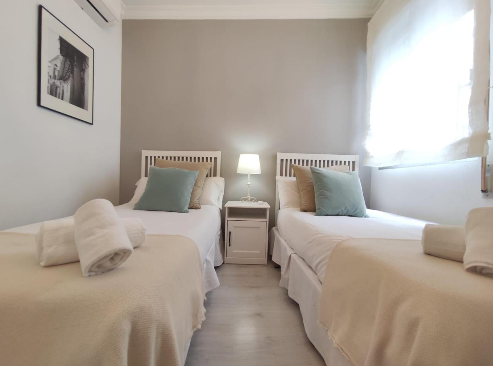 Covadonga Suite Home Sevilla Exteriör bild